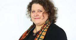 Liene Millere: "Man ir svarīgi rakstīt ar prieku. Dažas romānu ieceres esmu nobāzusi atvilktnē tieši tāpēc, ka viss šķiet pārāk paredzams un garlaicīgs." Liene Millere: "Man ir svarīgi rakstīt ar prieku. Dažas romānu ieceres esmu nobāzusi atvilktnē tieši tāpēc, ka viss šķiet pārāk paredzams un garlaicīgs."